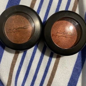 Mac eyeshadow bundle